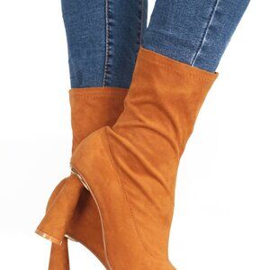 DUERO CATCH  ME IF YOU CAN HEELED BOOTIES-TAN( BRAND NEW !!!!!!!!!!!!!!